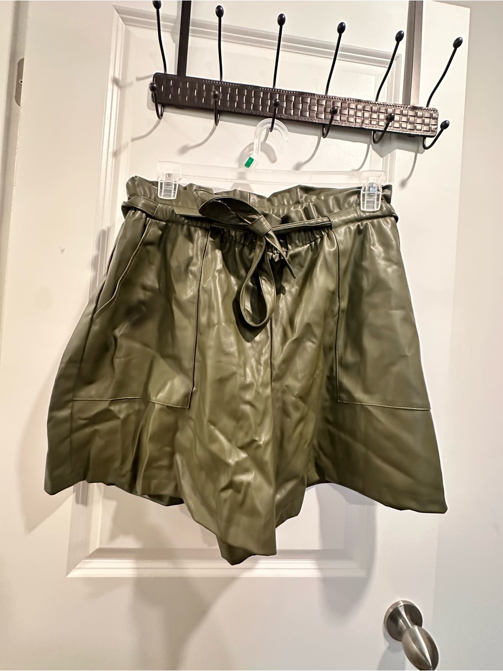 Faux Leather Tie-Waist Women’s Shorts in Olive Green 18/20w